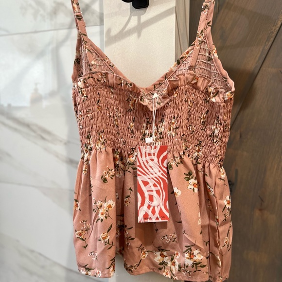 New top - Picture 2 of 2